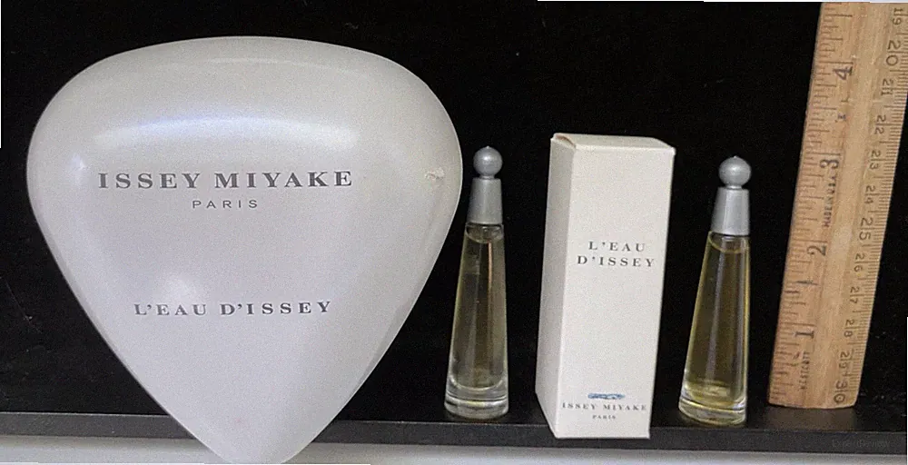 Issey Miyake L’eau d’Issey eau de toilette Mini LOT 2x0.10 oz COLLECTIBLE 2002