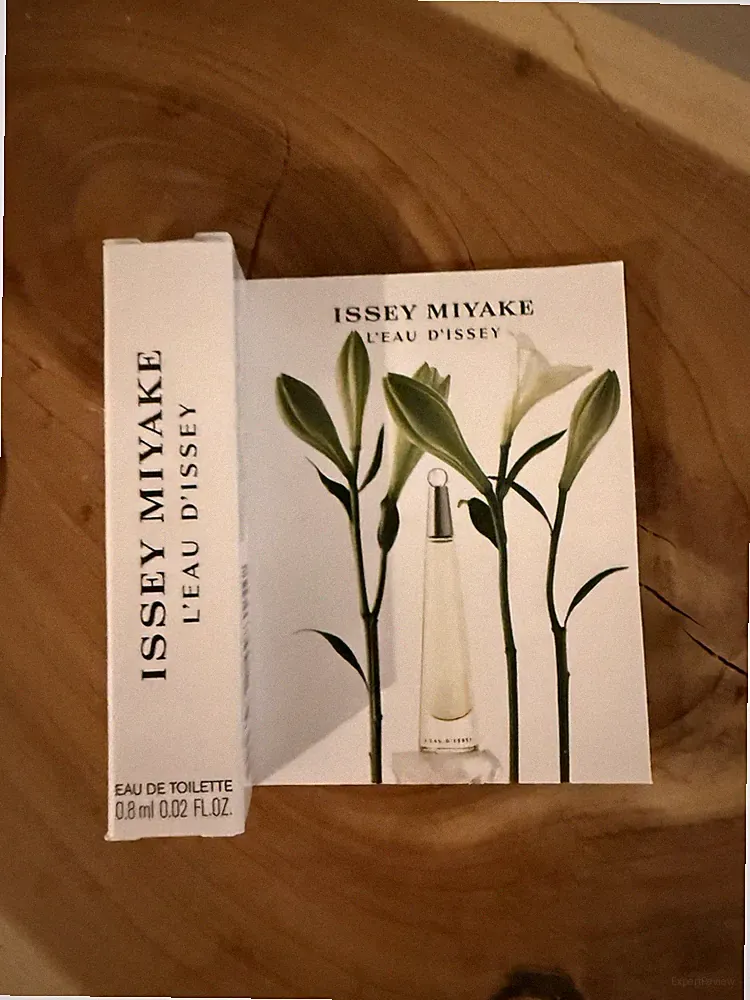 Issey Miyake L'Eau D'Issey Eau de Toilette Spray.02 Fl. Oz. Brand New